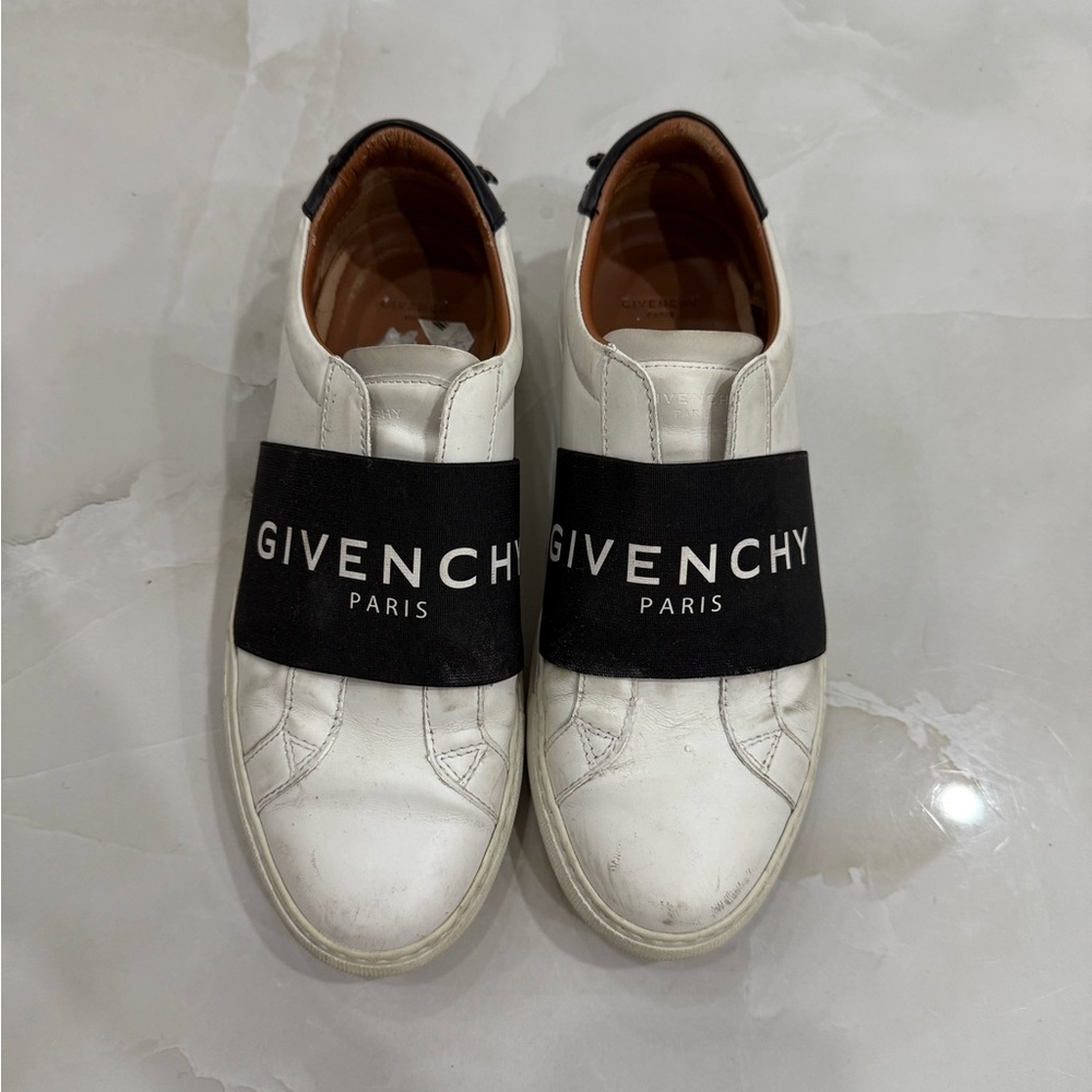 Givenchy White Sneakers with Black Logo Strap